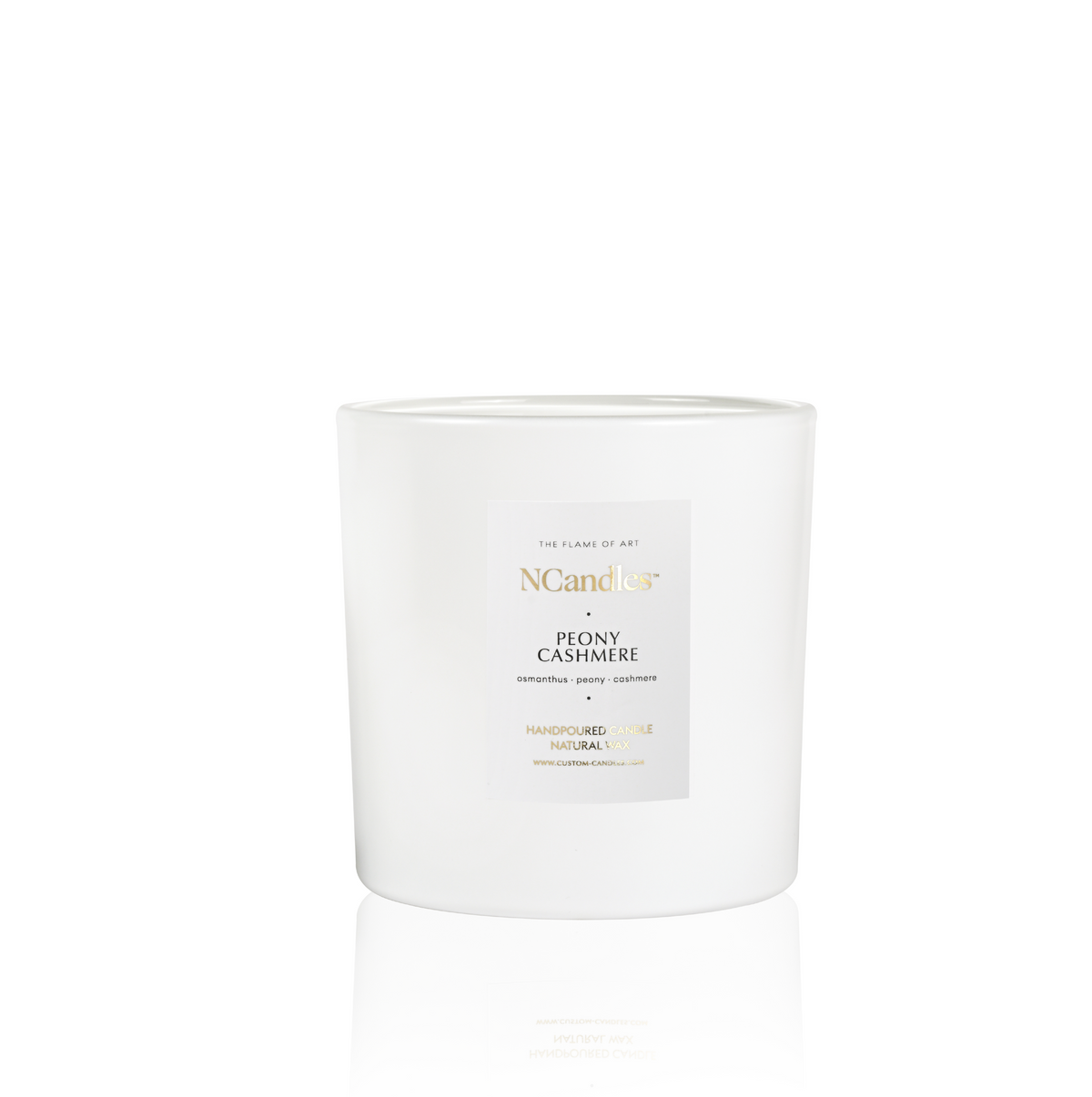 Peony & Cashmere is a luxury floral candle featuring 3 wooden wicks, crafted from natural plant-based wax and certified wood.

Soft and sophisticated, the composition feels like silk against warm skin. Created for softly lit interiors, calm morning rituals, and mindful pauses throughout the day.